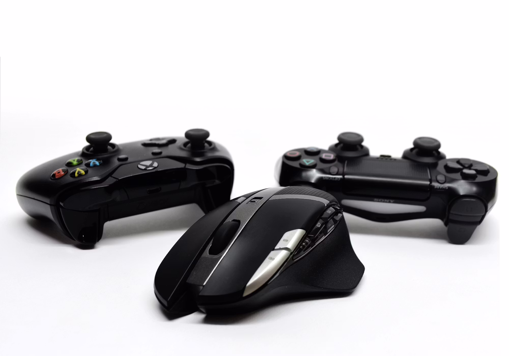 Exploring the Future of Gaming Controllers: Innovation and Personalization